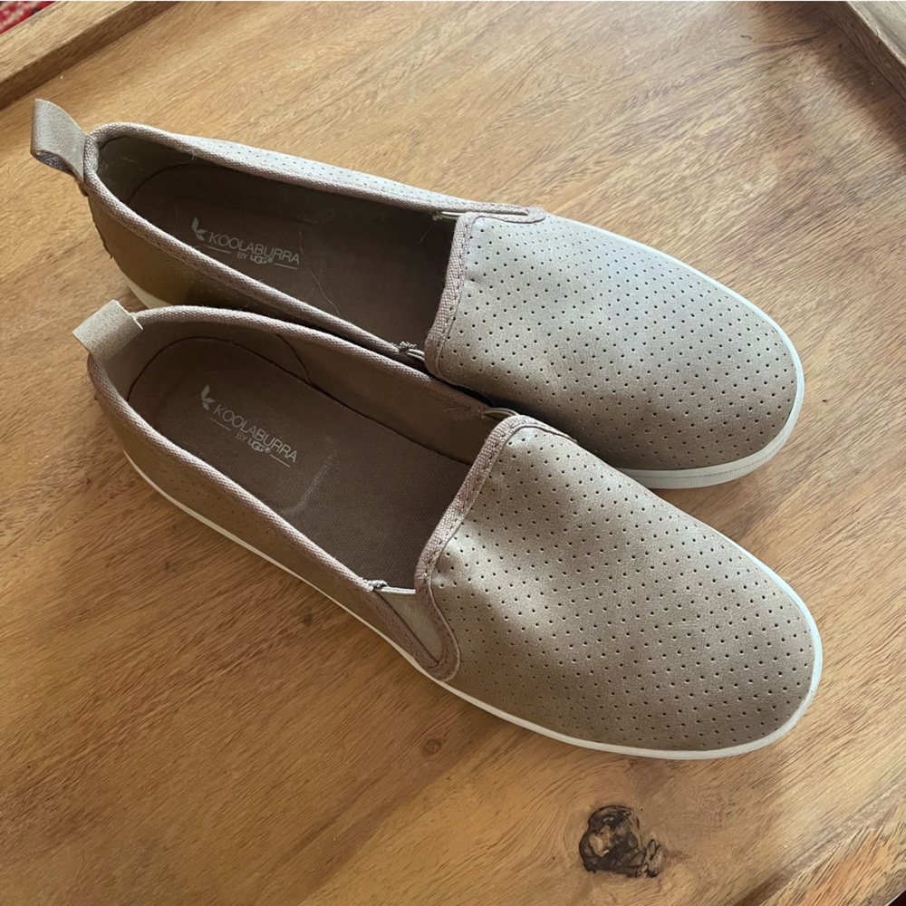 Koolaburra by Ugg slip on shoe